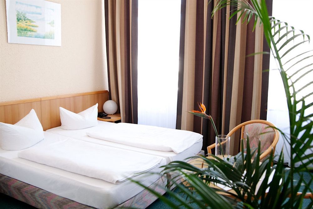 Hotel Stralsund Bagian luar foto