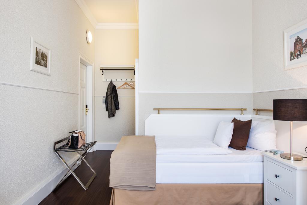 Hotel Stralsund Bagian luar foto